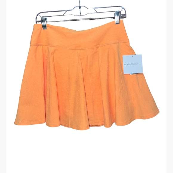 New beyond Yoga hot shot circle short orange - Picture 7 of 14